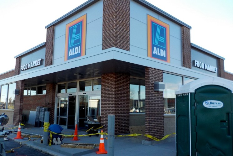 Aldi Superior Tower Avenue