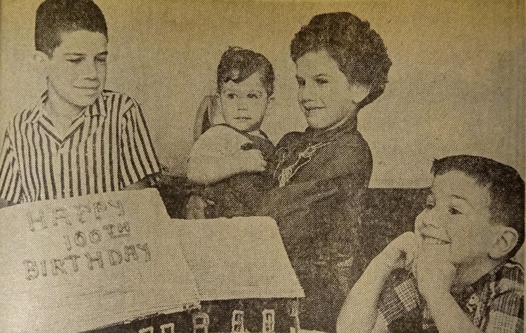 Cake Honors Duluth Centenarian