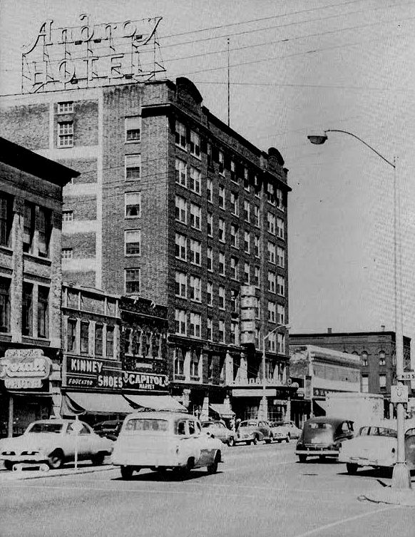 Androy Hotel Tower Avenue Superior